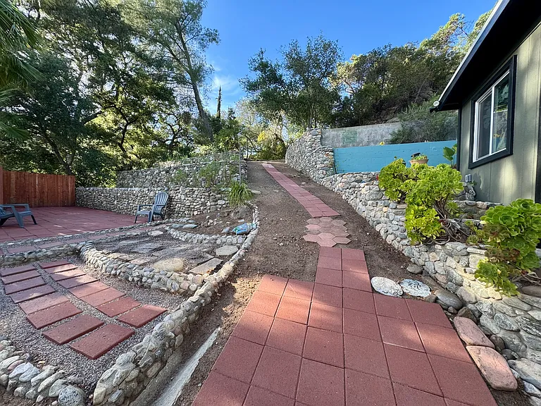 1619 Oak Dr #B1 — Photo 6