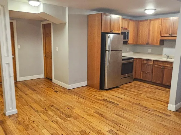 28 E Grand Ave, New Haven, CT
