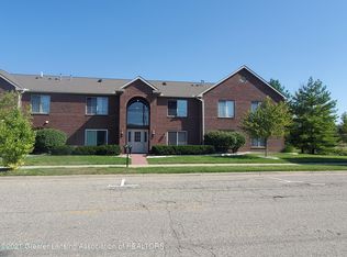 322 Pere Marquette Dr APT 16, Lansing, MI 48912