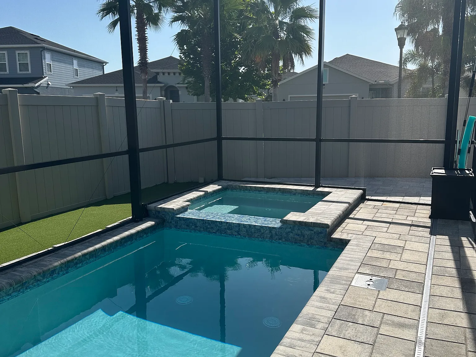 4 bed, 2.5 bath, 2446 sqft, $3,200 — Photo 3