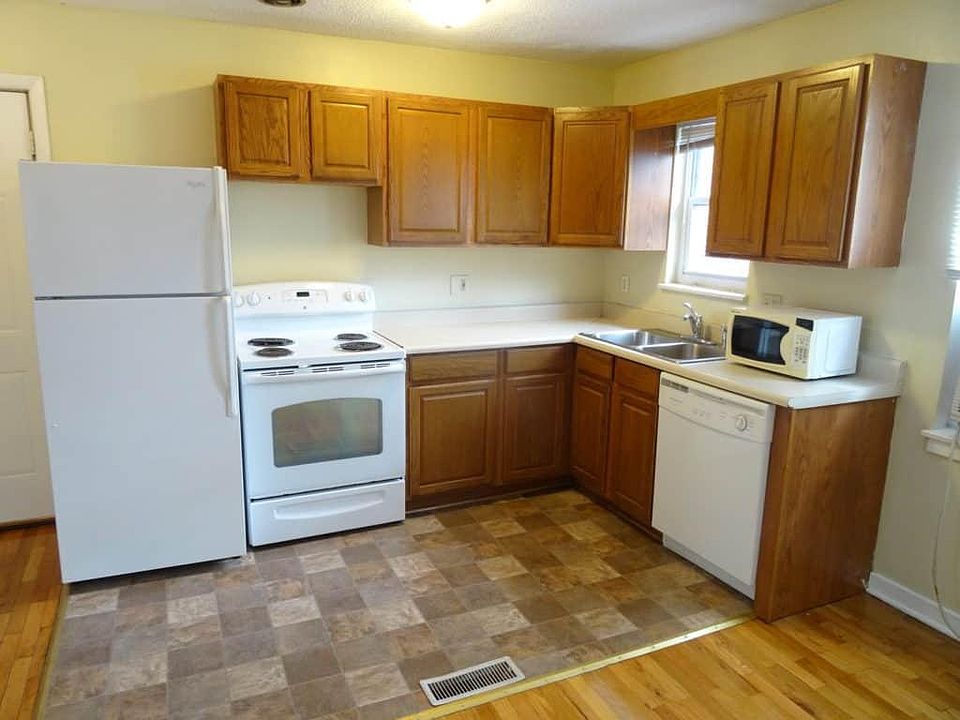 1st image of 231 Louis St APT 7