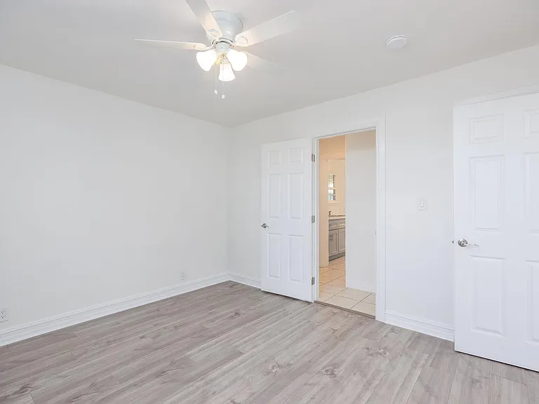 333 S 1st Ave — Photo 37