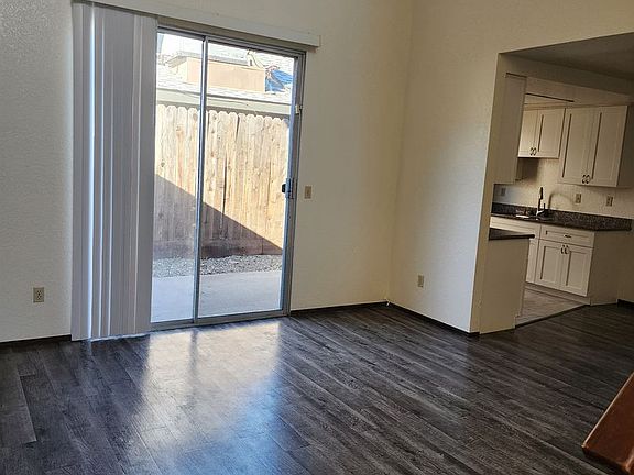 5th image of 1313 Claus Rd #B