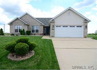1st image of 18 W Oakshire Dr W