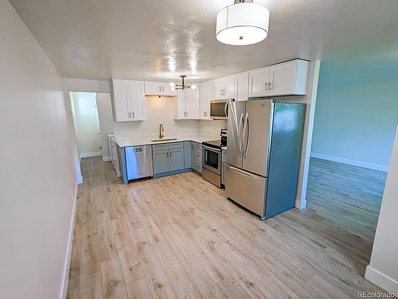 3rd image of 616 Goss Drive