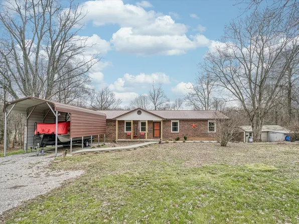 818 Fox Ridge Rd, Cookeville, TN 38501