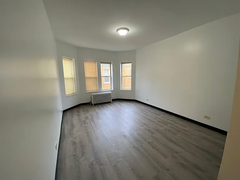 Central Park Apartments — Photo 22