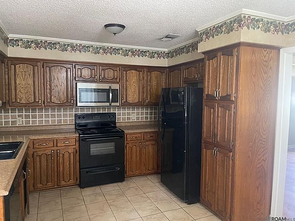 4th image of 12972 Rambling Oaks Ave