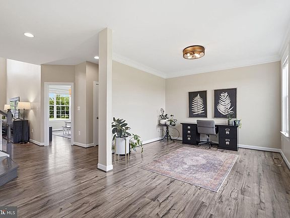 3rd image of 38640 Woodsage Ct