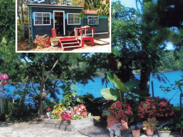 11 Swift Ave, Plymouth, MA 02360