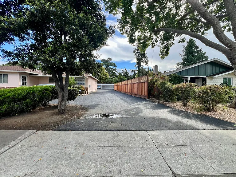 1909 San Ramon Ave #3 — Photo 34