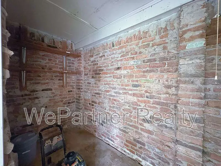 2223 Shamrock Dr — Photo 7