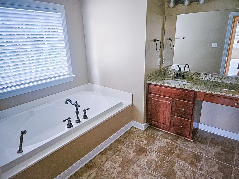 16820 Jaydee Ct — Photo 8