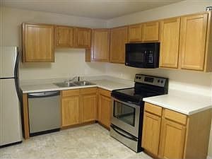 3rd image of 5541 Xanadu St