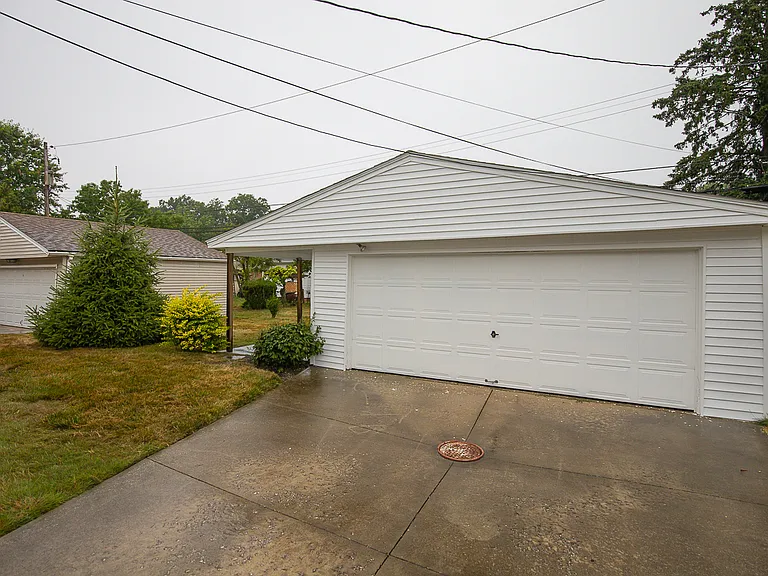 4365 Adrian Rd — Photo 3