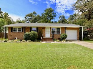 3005 E Brinkley Dr, Spring Lake, NC 28390