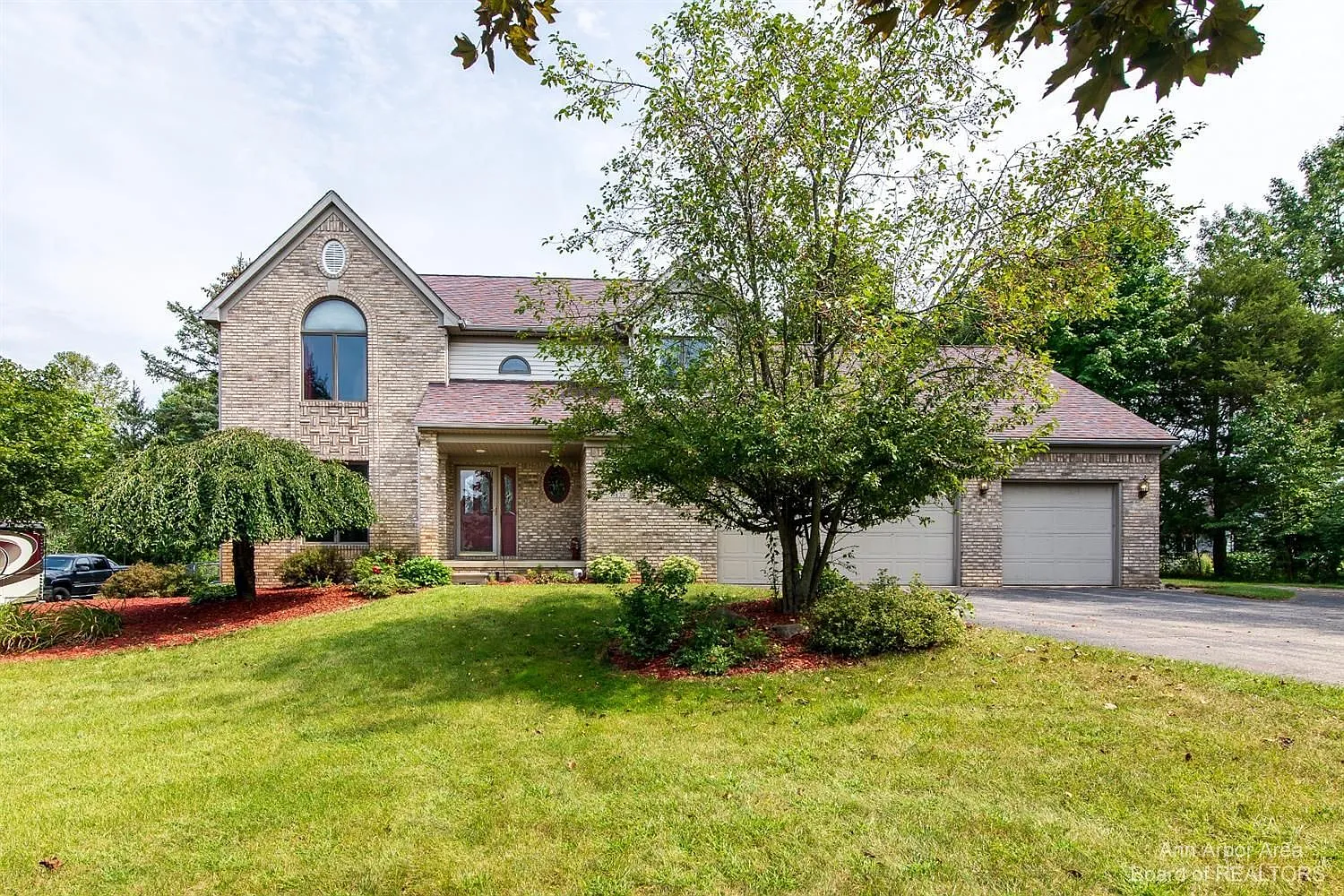 9839 Timothy Ln photo 1