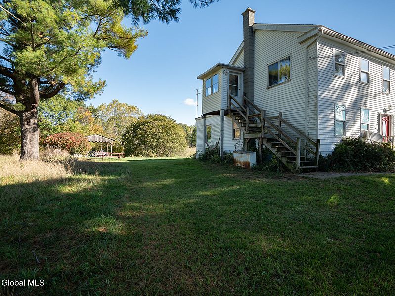 2nd image of 890 Luther Road