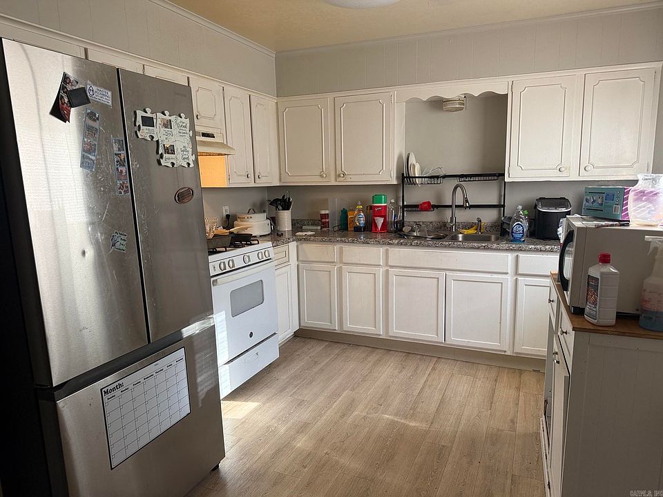 2nd image of 205 Southeastern Ave