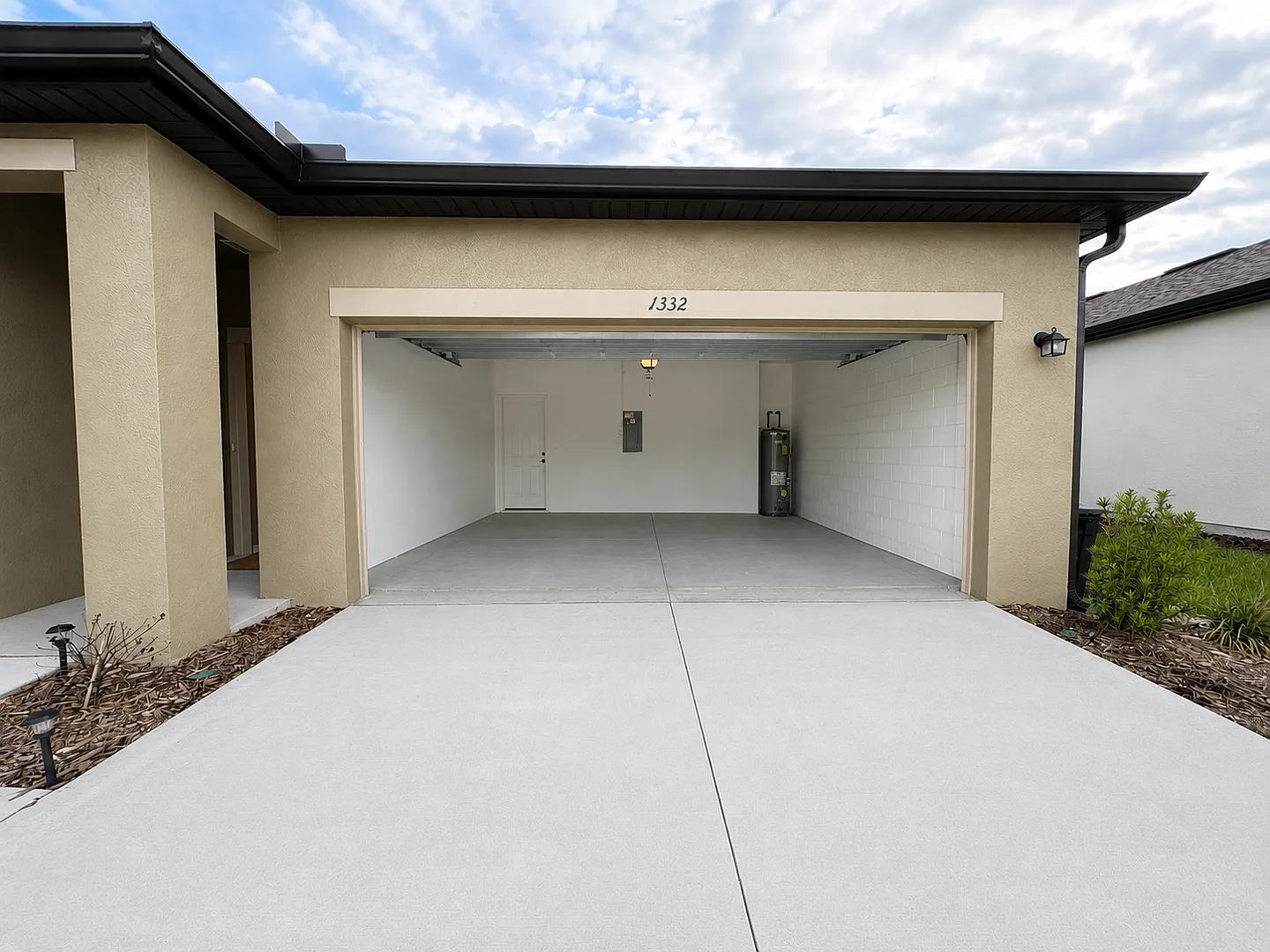 Brand-New 2025 Home for Rent in Belair Place Sanford, FL — Photo 4