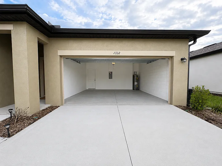 1332 Dalkeith Cv — Photo 4