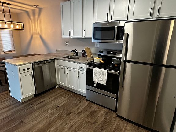 2nd image of 426 2nd St APT 1