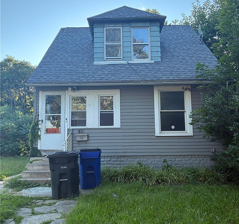 1st image of 1298 E 167th St