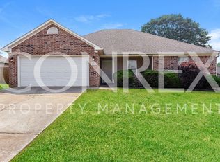402 Stone Creek Dr, Benton, AR 72015