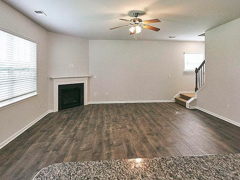 1025 Josh Ct — Photo 9