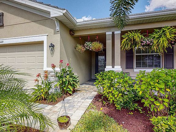 2nd image of 4419 Lemongrass Dr