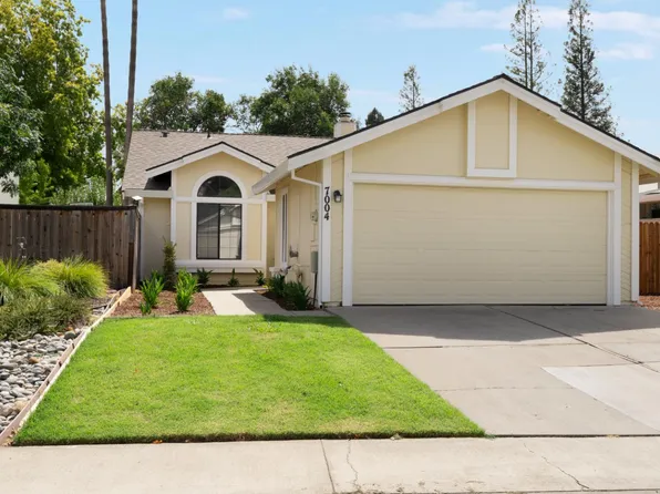 7004 Springmont Dr, Elk Grove, CA 95758