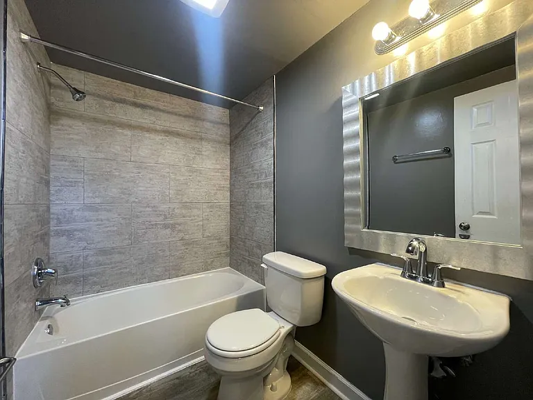 5713 Waterwood Dr — Photo 15