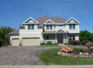 2410 Cambridge Way, Shakopee, MN 55379