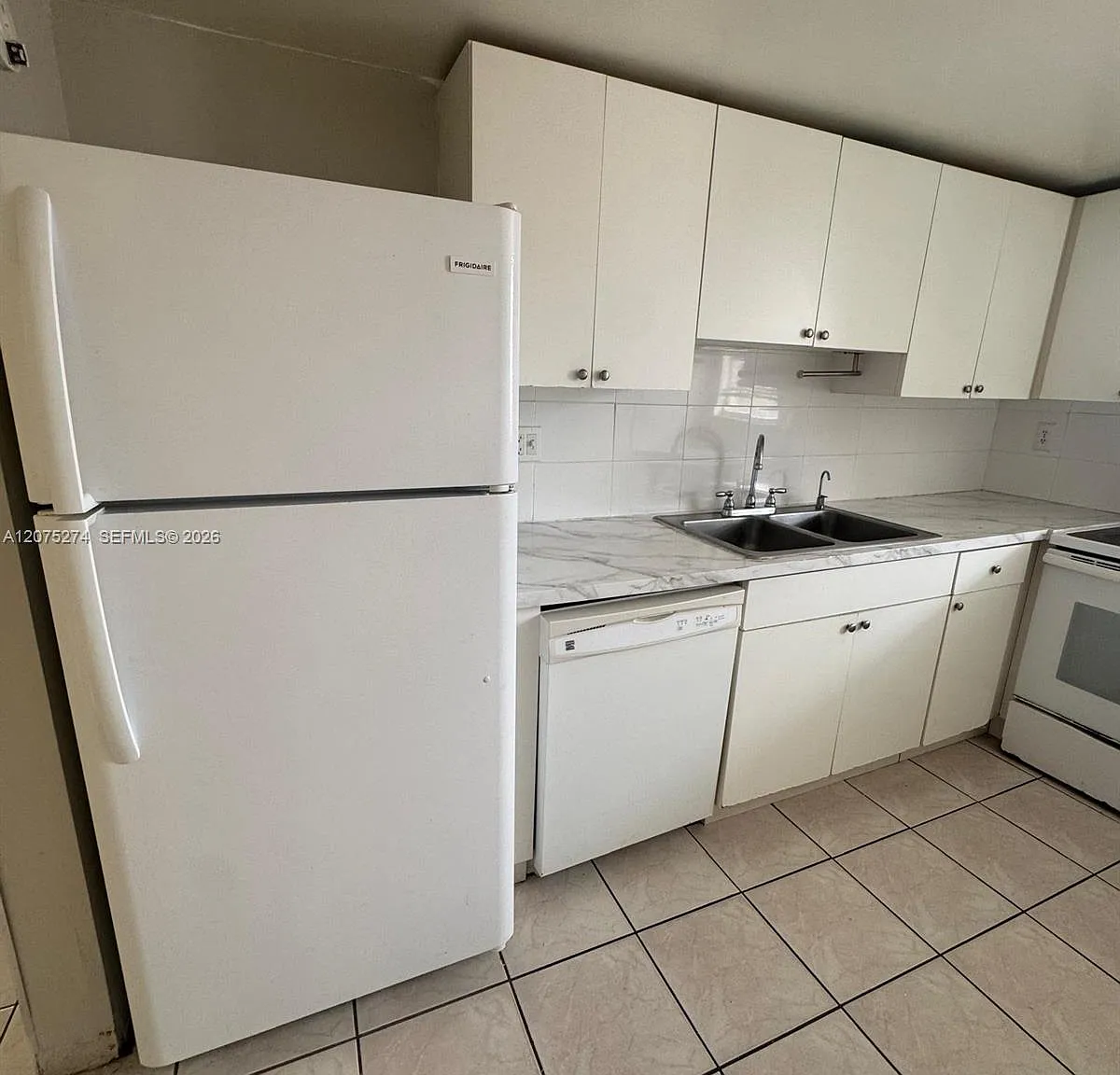 Fernwoods Condo No 2 Bldg — Photo 4