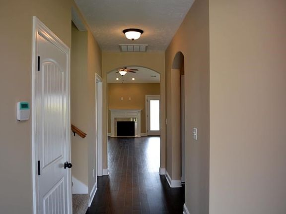 2nd image of 3769 Windmill Dr