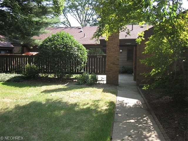 1st image of 505 Greenbriar Dr