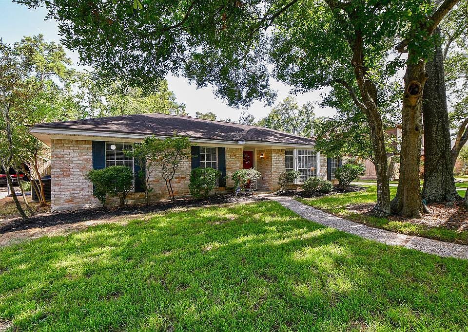 5815 Pinewood Springs Dr, Houston, TX 77066 Zillow