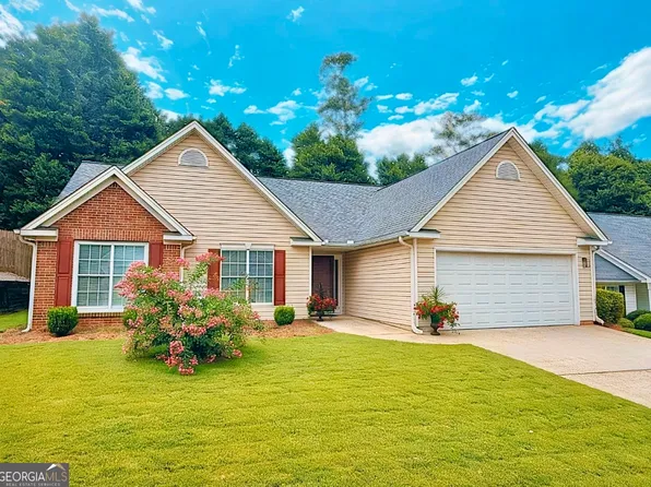 535 Suwanee East Dr, Lawrenceville, GA 30043