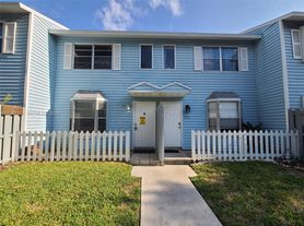173 SW 3rd St, Pompano Beach, FL