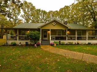 24900 Englewood Ln, Lebanon, MO 65536