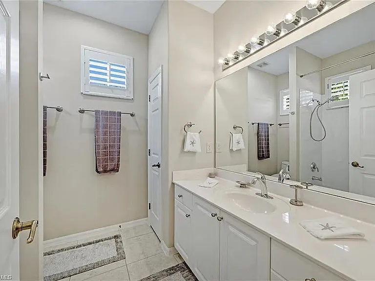 4695 Winged Foot Ct #201 — Photo 18
