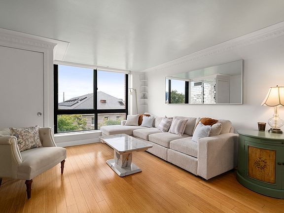 3rd image of 42 8th St APT 1519