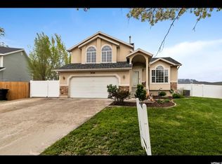 3428 S Catalina View Cv, Magna, UT 84044