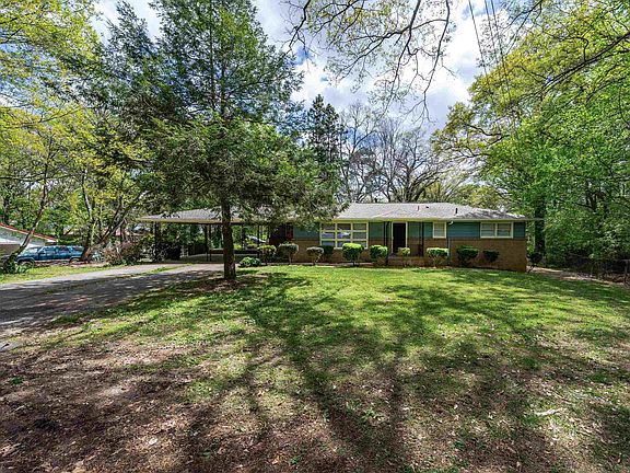 2nd image of 161 Cindy Ln