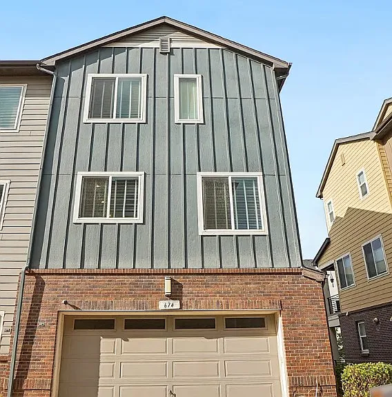 674 E Hinsdale Ave — Photo 4