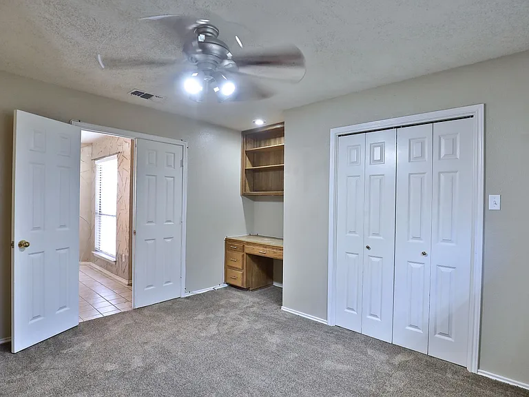 5273 Sherbrooke Ln — Photo 15