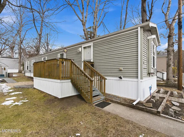 12 Lace Bark Lane, Jackson, NJ 08527