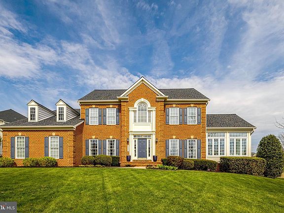 3rd image of 22350 Dolomite Hills Dr