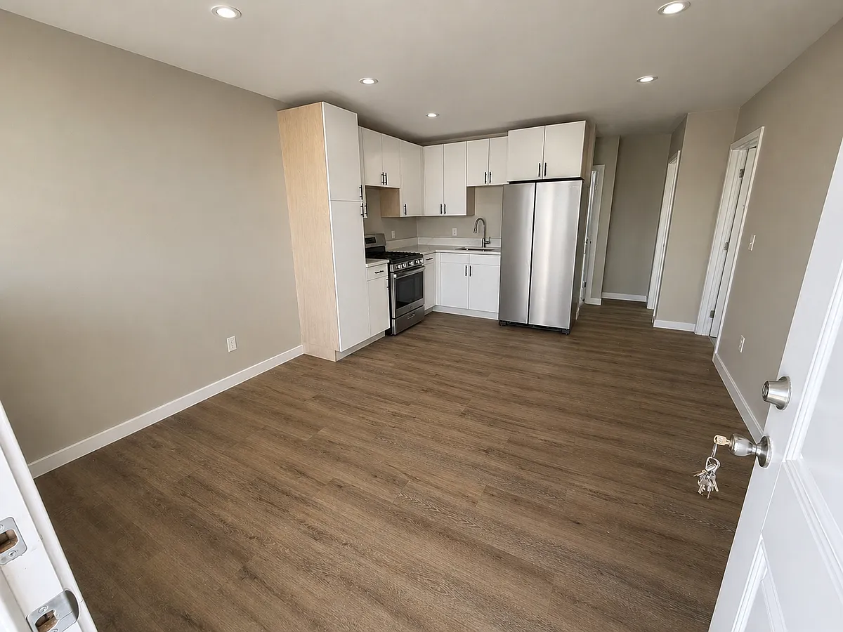 Building Photo - 2217 Border Ave #C