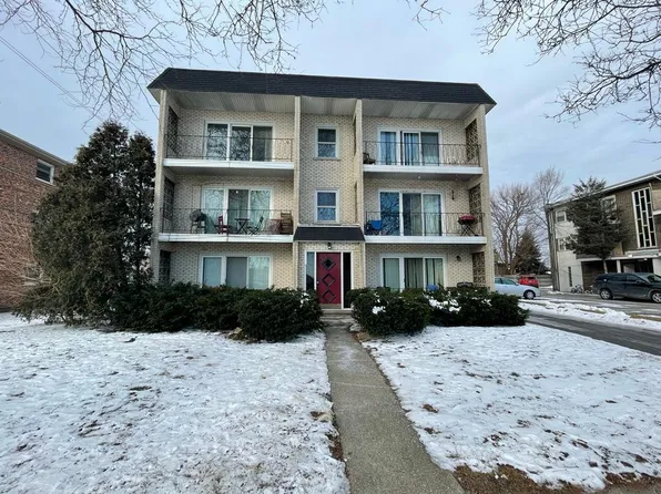 8710 S 78th Ave, Bridgeview, IL 60455